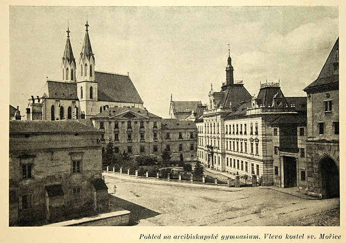 titulni historicke foto budovy ag 